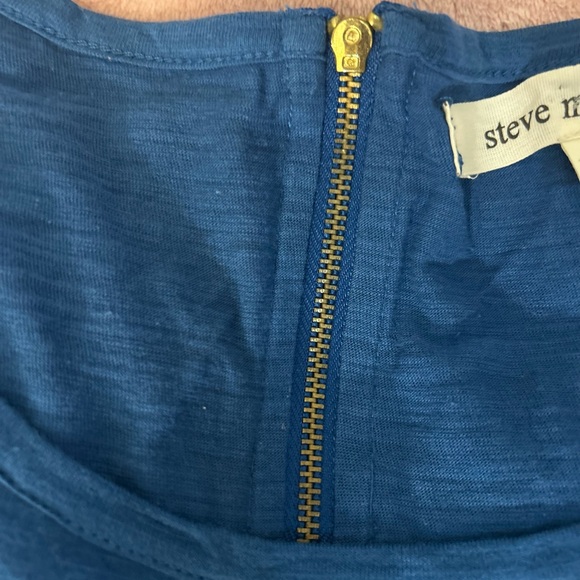Steve Madden Royal Blue Top with Gold Zipper - Picture 6 of 9